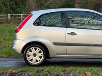 USED 2006 56 FORD FIESTA 1.25 Style Climate Hatchback 3dr Petrol Manual (142 g/km, 74 bhp) 
