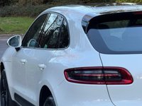 USED 2015 65 PORSCHE MACAN 2.0T SUV 5dr Petrol PDK 4WD Euro 6 (s/s) (237 ps) 