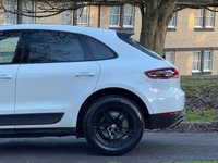 USED 2015 65 PORSCHE MACAN 2.0T SUV 5dr Petrol PDK 4WD Euro 6 (s/s) (237 ps) 