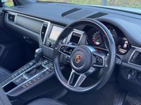 USED 2015 65 PORSCHE MACAN 2.0T SUV 5dr Petrol PDK 4WD Euro 6 (s/s) (237 ps) 