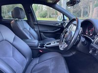 USED 2015 65 PORSCHE MACAN 2.0T SUV 5dr Petrol PDK 4WD Euro 6 (s/s) (237 ps) 