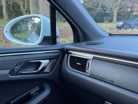 USED 2015 65 PORSCHE MACAN 2.0T SUV 5dr Petrol PDK 4WD Euro 6 (s/s) (237 ps) 