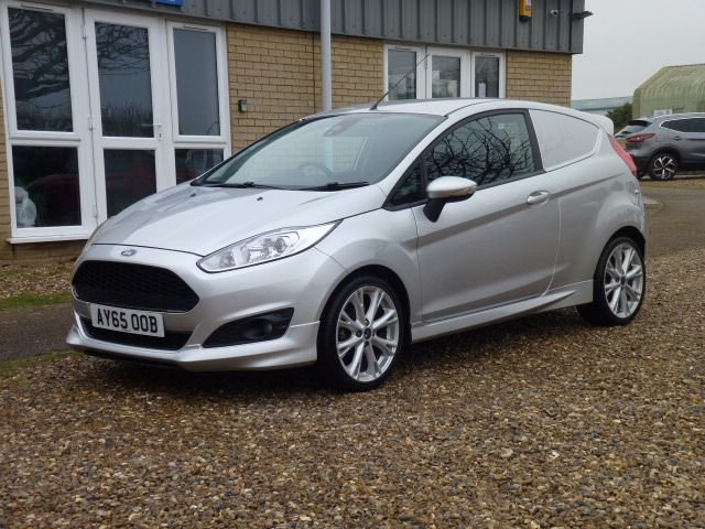 2015 65 Ford Fiesta Van 1.5 TDCi Sport Panel Van 3dr Diesel Manual (94 g/km, 94 bhp)