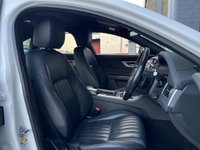 USED 2016 66 JAGUAR XF 2.0d Portfolio Saloon 4dr Diesel Auto Euro 6 (s/s) (180 ps) 