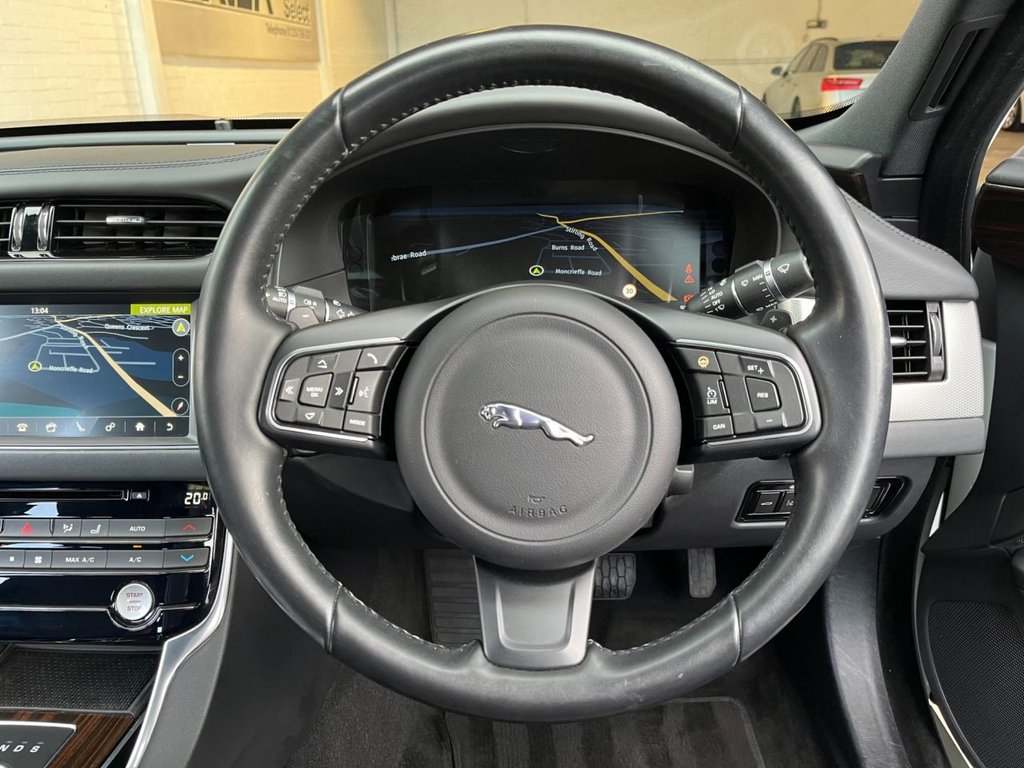 USED 2016 66 JAGUAR XF 2.0d Portfolio Saloon 4dr Diesel Auto Euro 6 (s/s) (180 ps) 
