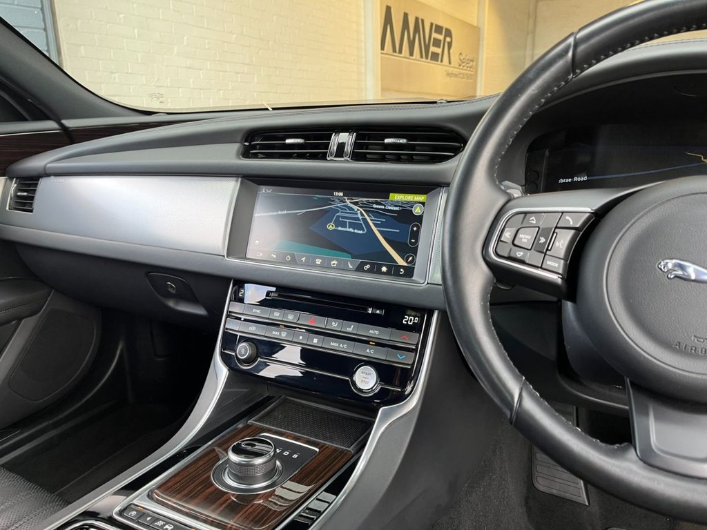 USED 2016 66 JAGUAR XF 2.0d Portfolio Saloon 4dr Diesel Auto Euro 6 (s/s) (180 ps) 