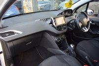 USED 2017 67 PEUGEOT 208 1.2 PureTech Allure Premium Hatchback 5dr Petrol Manual Euro 6 (82 ps) APPLE CAR PLAY REAR PARKING CAMERA