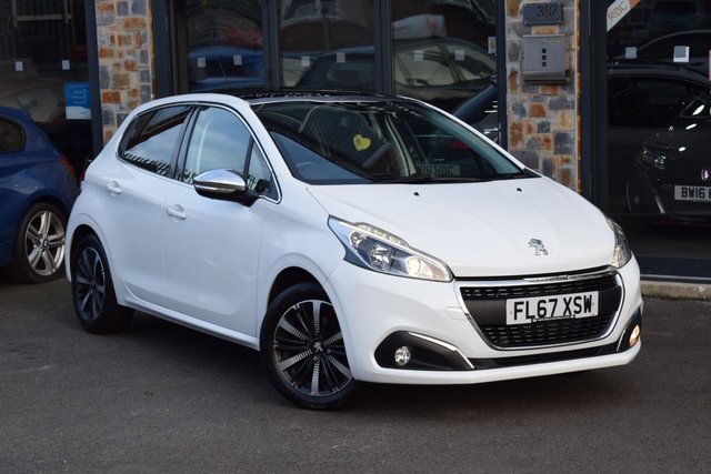 2017 67 Peugeot 208 1.2 PureTech Allure Premium Hatchback 5dr Petrol Manual Euro 6 (82 ps)