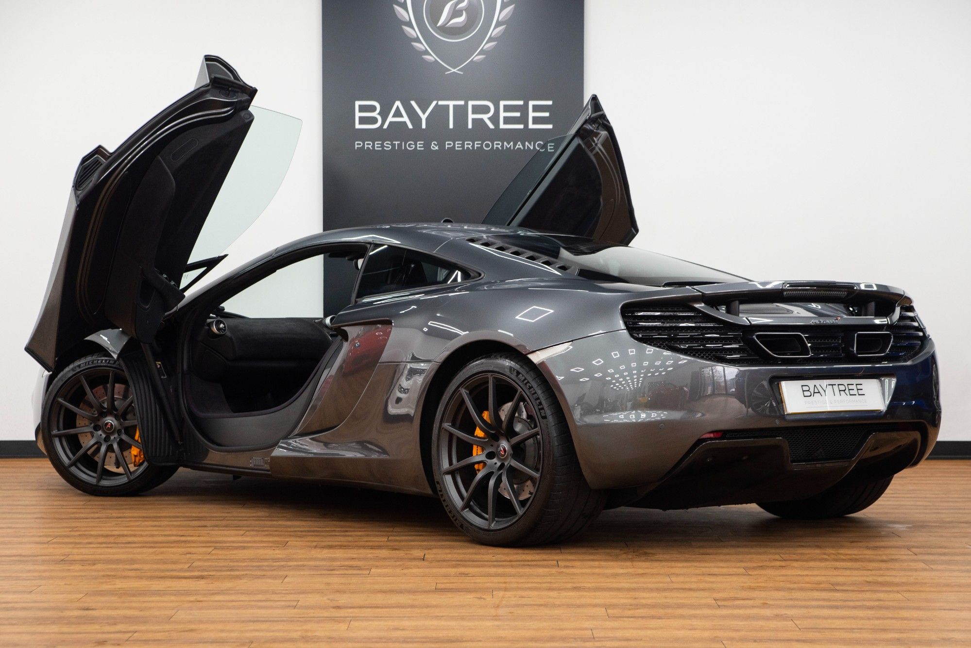 USED 2012 MCLAREN 12C 3.8T V8 SSG 