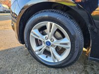 USED 2011 61 FORD FOCUS 1.6 Zetec Hatchback 5dr Petrol Manual Euro 5 (105 ps) 