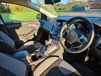 USED 2011 61 FORD FOCUS 1.6 Zetec Hatchback 5dr Petrol Manual Euro 5 (105 ps) 