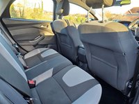USED 2011 61 FORD FOCUS 1.6 Zetec Hatchback 5dr Petrol Manual Euro 5 (105 ps) 