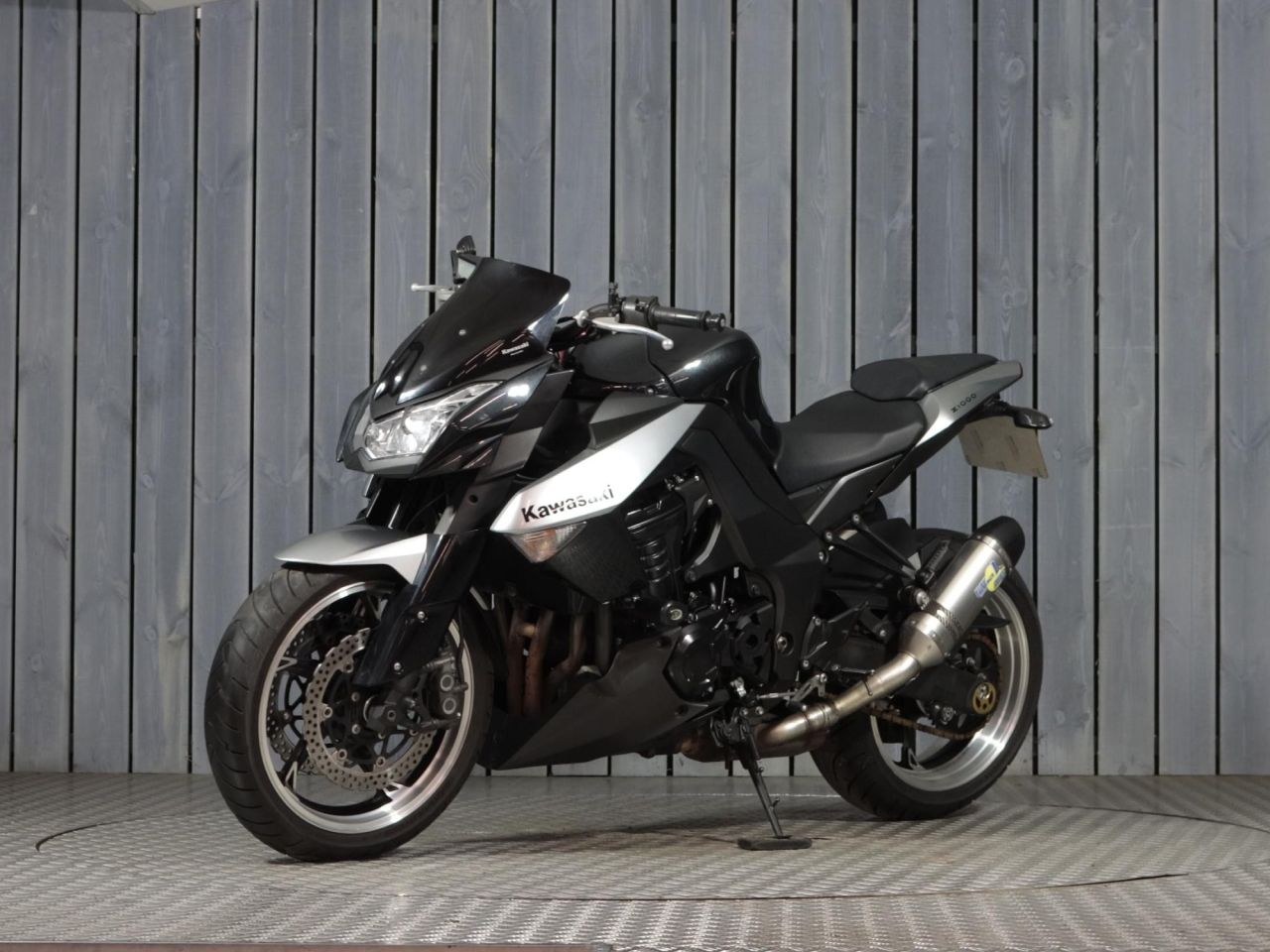 z1000 2010 タンクブラック 2010 KAWASAKI Z1000 BLACK with 19770 miles - Used Motorbikes