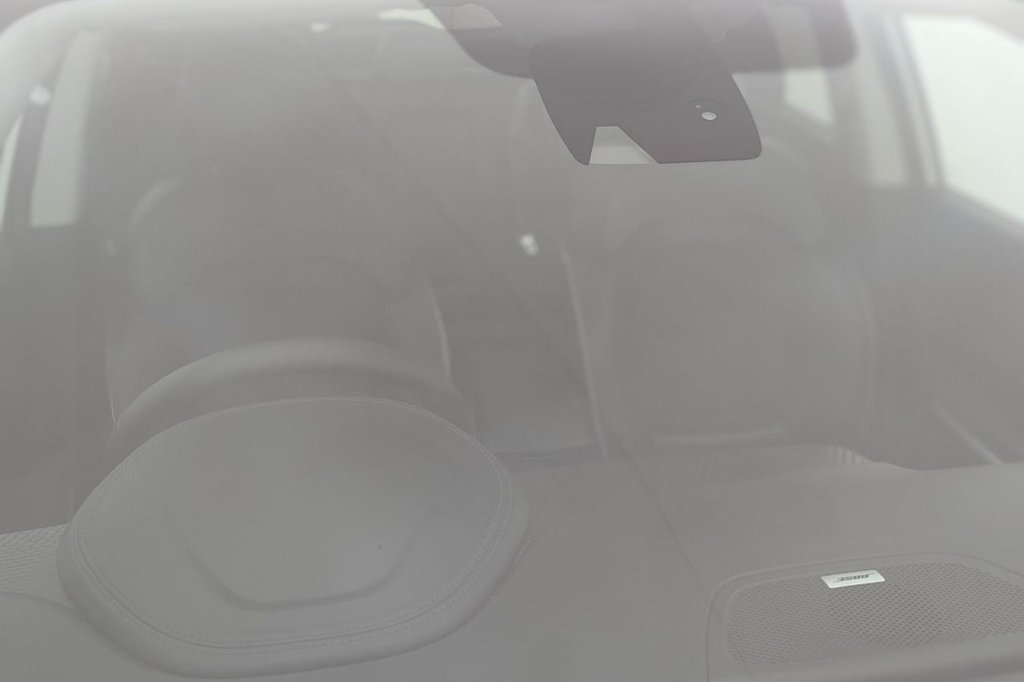 USED 2017 67 RENAULT KADJAR 1.2 TCe Signature Nav SUV 5dr Petrol Manual Euro 6 (s/s) (130 ps) Sat Nav Sunroof