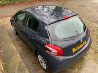 USED 2015 15 PEUGEOT 208 1.0 VTi PureTech Access+ Hatchback 5dr Petrol Manual Euro 5 (68 ps) IDEAL 1ST CAR - LOW INSURANCE GROUP - ZERO ROAD TAX - 2 FORMER KEEPER - LOW MILEAGE - HPI CLEAR - FRESHLY SERVICED - NEW 12 MONTHS FULL MOT
