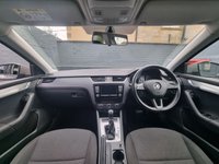USED 2017 17 SKODA OCTAVIA 1.4 TSI SE Estate 5dr Petrol DSG Euro 6 (s/s) (150 ps) Rear Parking Sensors With Digital Display, &pound;35 A Year To Tax, Bluetooth Connectivity, Averages Over 56MPG!