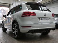 USED 2013 VOLKSWAGEN TOUAREG 3.0 TDI V6 BlueMotion Tech R-Line SUV 5dr Diesel Tiptronic 4WD Euro 5 (s/s) (204 ps) SAT NAV SUNROOF HEATED LEATHER INTERIOR PARKING SENSORS EXCELLENT SERVICE HISTORY 11 SERVICES TO 86, 426 MILES