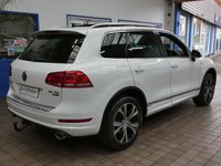 USED 2013 VOLKSWAGEN TOUAREG 3.0 TDI V6 BlueMotion Tech R-Line SUV 5dr Diesel Tiptronic 4WD Euro 5 (s/s) (204 ps) SAT NAV SUNROOF HEATED LEATHER INTERIOR PARKING SENSORS EXCELLENT SERVICE HISTORY 11 SERVICES TO 86, 426 MILES