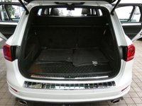 USED 2013 VOLKSWAGEN TOUAREG 3.0 TDI V6 BlueMotion Tech R-Line SUV 5dr Diesel Tiptronic 4WD Euro 5 (s/s) (204 ps) SAT NAV SUNROOF HEATED LEATHER INTERIOR PARKING SENSORS EXCELLENT SERVICE HISTORY 11 SERVICES TO 86, 426 MILES