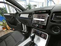 USED 2013 VOLKSWAGEN TOUAREG 3.0 TDI V6 BlueMotion Tech R-Line SUV 5dr Diesel Tiptronic 4WD Euro 5 (s/s) (204 ps) SAT NAV SUNROOF HEATED LEATHER INTERIOR PARKING SENSORS EXCELLENT SERVICE HISTORY 11 SERVICES TO 86, 426 MILES