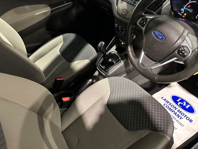 View our FORD TOURNEO COURIER