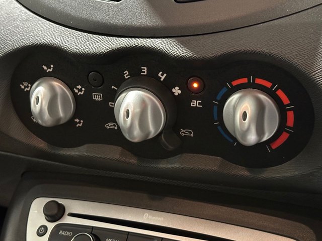 View our RENAULT TWINGO