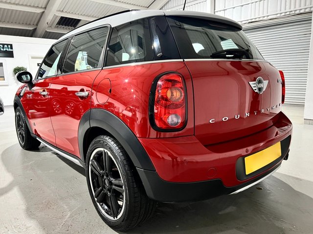 View our MINI COUNTRYMAN