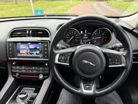 USED 2016 M JAGUAR F-PACE 2.0 D180 R-Sport SUV 5dr Diesel Auto AWD Euro 6 (s/s) (180 ps) BLUETOOTH-F+R PARKING SENSORS-DAB