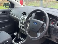 USED 2006 55 FORD FOCUS 1.6 LX Hatchback 5dr Petrol Manual (161 g/km, 99 bhp) 