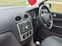 USED 2006 55 FORD FOCUS 1.6 LX Hatchback 5dr Petrol Manual (161 g/km, 99 bhp) 