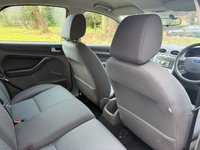 USED 2006 55 FORD FOCUS 1.6 LX Hatchback 5dr Petrol Manual (161 g/km, 99 bhp) 