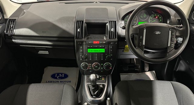 View our LAND ROVER FREELANDER 2