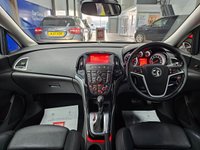 USED 2014 64 VAUXHALL ASTRA 1.6 16V Elite Sports Tourer 5dr Petrol Auto Euro 5 (115 ps) Heated Leather, Cruise Control, Front And Rear Parking Sensors