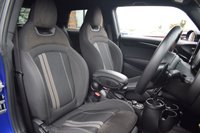 USED 2020 70 MINI HATCH 2.0 Cooper S Sport Hatchback 3dr Petrol Steptronic Euro 6 (s/s) (192 ps) MATRIX / COMFORT+ / HUD / NAV+