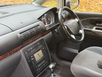 USED 2005 05 FORD GALAXY 1.9 TDi Ghia MPV 5dr Diesel Automatic (211 g/km, 113 bhp) 