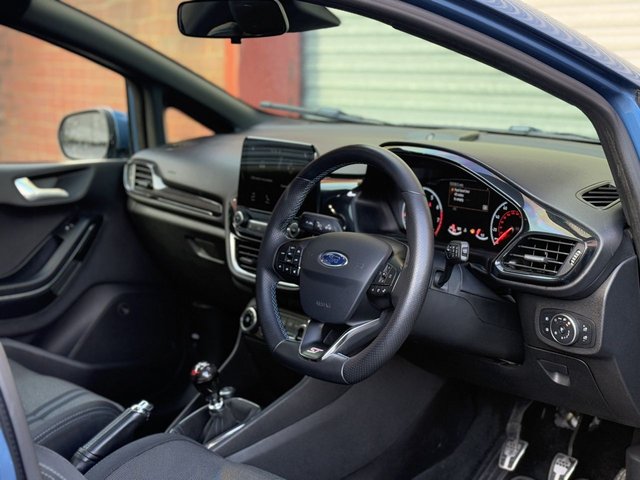 2018 FORD FIESTA - Photo 11