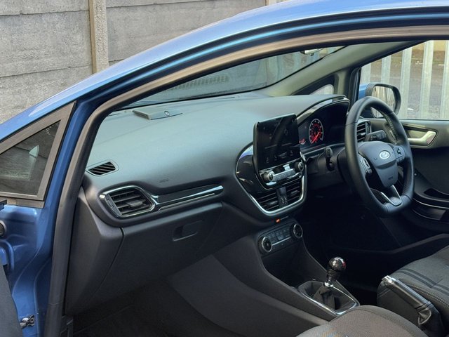 2018 FORD FIESTA - Photo 12