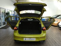 USED 2021 02 VOLKSWAGEN GOLF 1.5 eTSI MHEV R-Line Hatchback 5dr Petrol Hybrid DSG Euro 6 (s/s) (150 ps) SAT NAV PART LEATHER INTERIOR CRUISE CONTROL PARKING SENSORS 1 OWNER SERVICE HISTORY WARRANTY