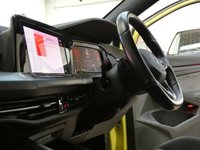USED 2021 02 VOLKSWAGEN GOLF 1.5 eTSI MHEV R-Line Hatchback 5dr Petrol Hybrid DSG Euro 6 (s/s) (150 ps) SAT NAV PART LEATHER INTERIOR CRUISE CONTROL PARKING SENSORS 1 OWNER SERVICE HISTORY WARRANTY