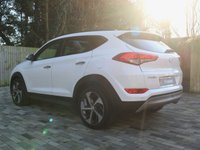 USED 2016 66 HYUNDAI TUCSON 2.0 CRDi Premium SE SUV 5dr Diesel Auto 4WD Euro 6 (136 ps) SUNROOF I NAV I CLIMATE SEATS