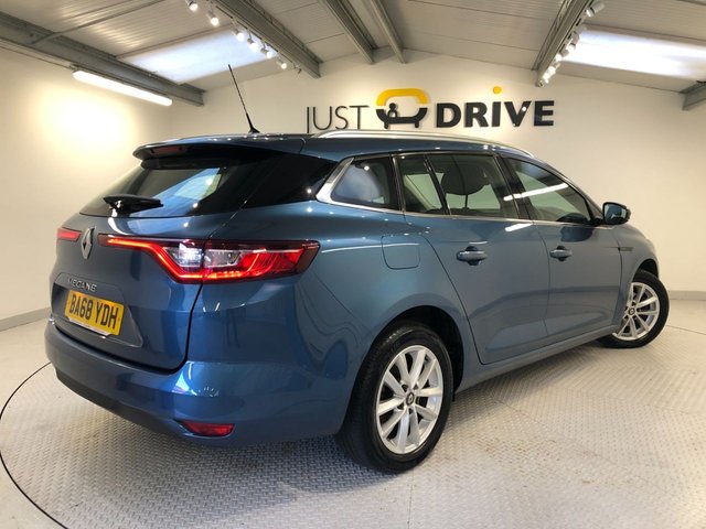 2019 Renault Megane 1.3L Play 5dr - Photo 5