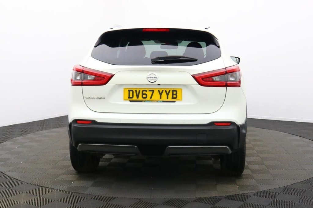 USED 2017 67 NISSAN QASHQAI 1.6 dCi N-Connecta SUV 5dr Diesel XTRON Euro 6 (s/s) (130 ps) Sat Nav Pan Roof