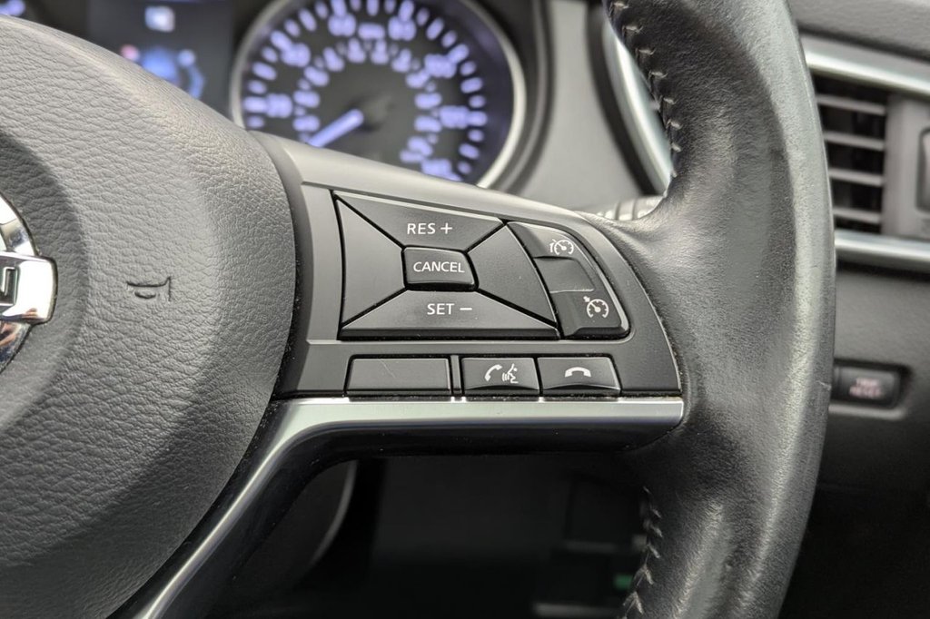 USED 2017 67 NISSAN QASHQAI 1.6 dCi N-Connecta SUV 5dr Diesel XTRON Euro 6 (s/s) (130 ps) Sat Nav Pan Roof