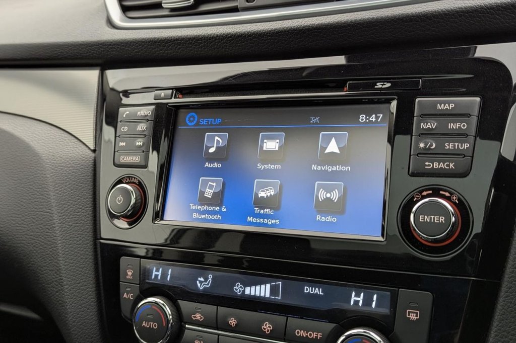 USED 2017 67 NISSAN QASHQAI 1.6 dCi N-Connecta SUV 5dr Diesel XTRON Euro 6 (s/s) (130 ps) Sat Nav Pan Roof