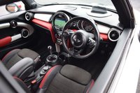 USED 2015 15 MINI HATCH 2.0 John Cooper Works Hatchback 3dr Petrol Manual Euro 6 (s/s) (231 ps) H&K / HUD / MEDIA XL / CHILI