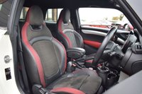 USED 2015 15 MINI HATCH 2.0 John Cooper Works Hatchback 3dr Petrol Manual Euro 6 (s/s) (231 ps) H&K / HUD / MEDIA XL / CHILI