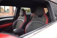 USED 2015 15 MINI HATCH 2.0 John Cooper Works Hatchback 3dr Petrol Manual Euro 6 (s/s) (231 ps) H&K / HUD / MEDIA XL / CHILI