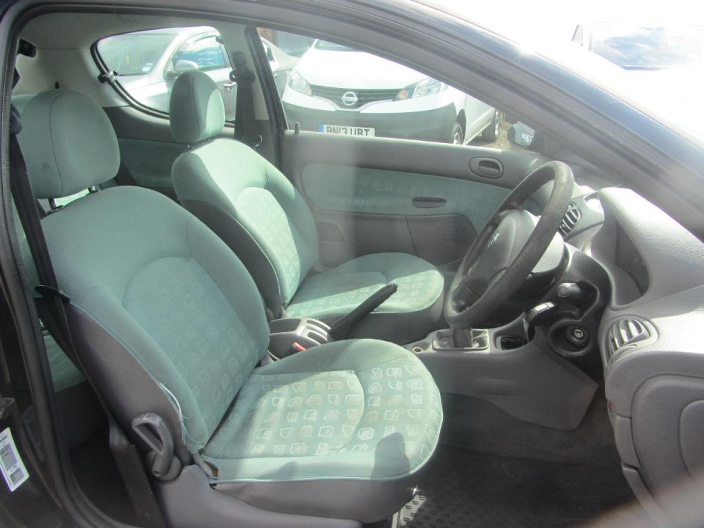 2003 Peugeot 206 Style HDI £650 2003 Peugeot 206 Style HDI £650