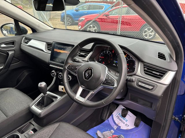 2022 RENAULT CAPTUR - Photo 3