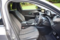 USED 2023 23 PEUGEOT E-208 50kWh Allure Premium + Hatchback 5dr Electric Auto (7.4kW Charger) (136 ps) 